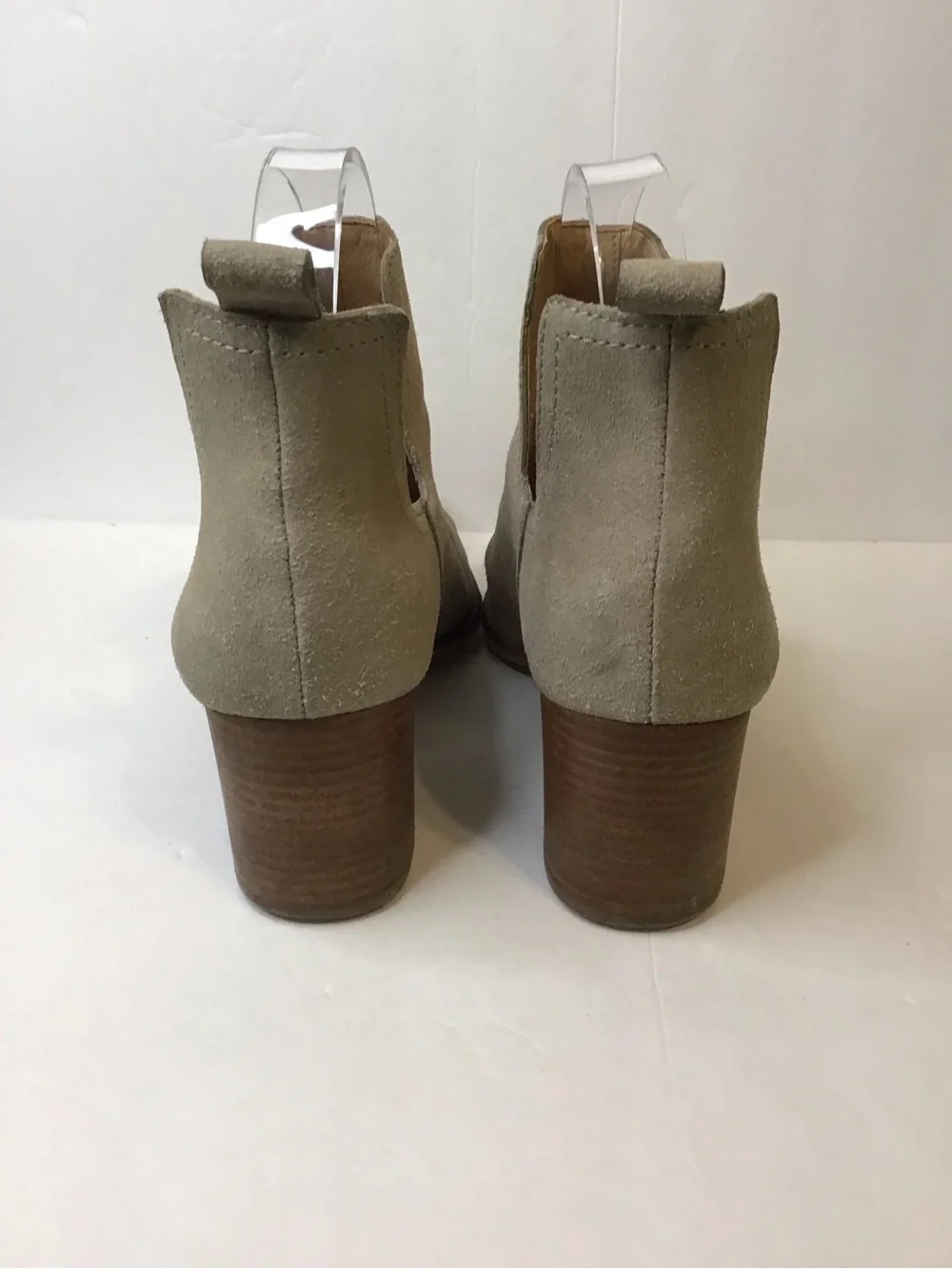 LUCKY BRAND Women's Suede Cutout Pointy Toe Ankle Boots in Light Taupe 8.5